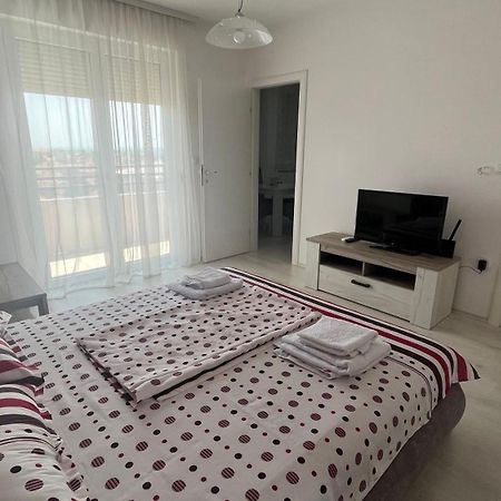 Ferienwohnung Harmony Relax Paraćin Exterior foto